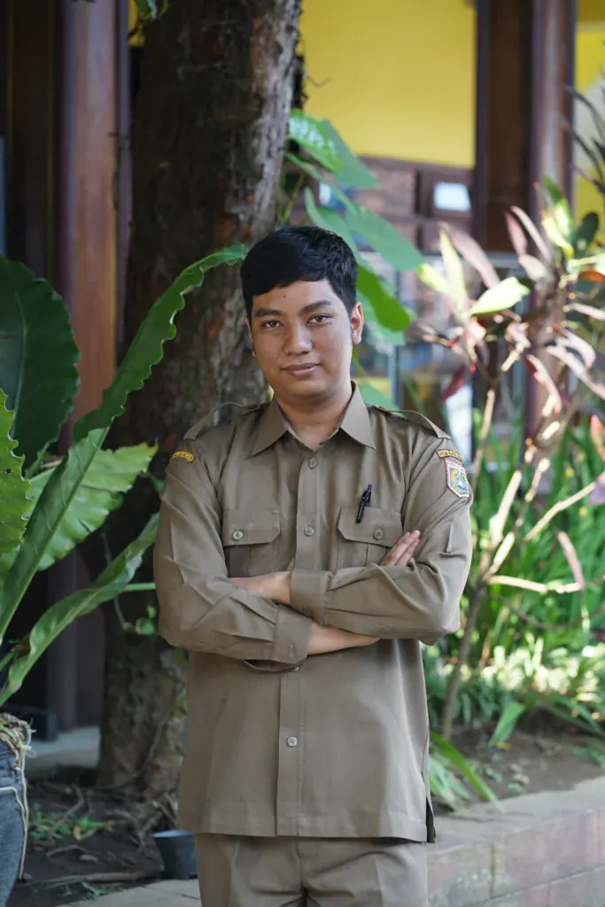 KHOIRUL ANAM, S.Pd, Gr