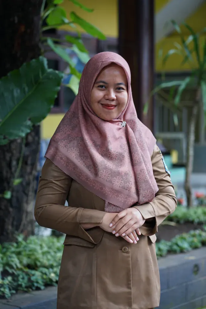 NOVITA DWI CAHYANI, S.Pd