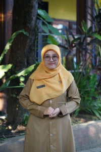 RIZKIYATUL LAILI, S.PdI