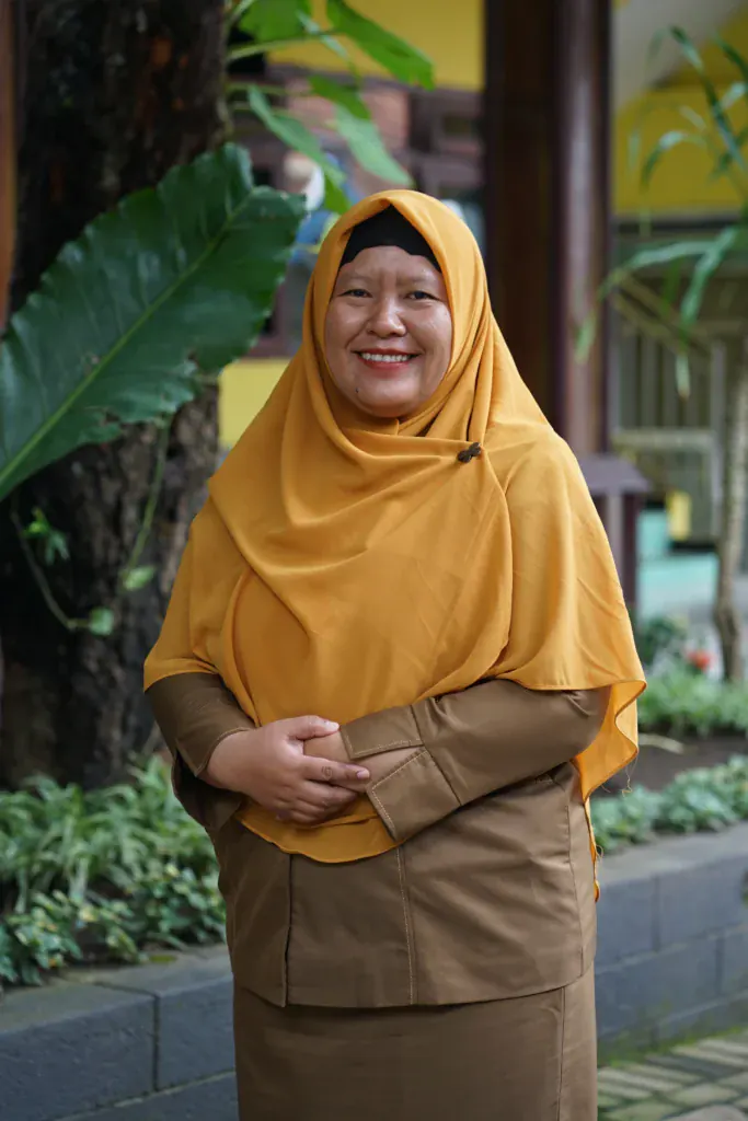 UMI FIILIATI, S.Pd