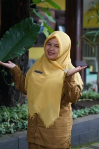 WIDA PUTERI VALENTINA, S.Pd